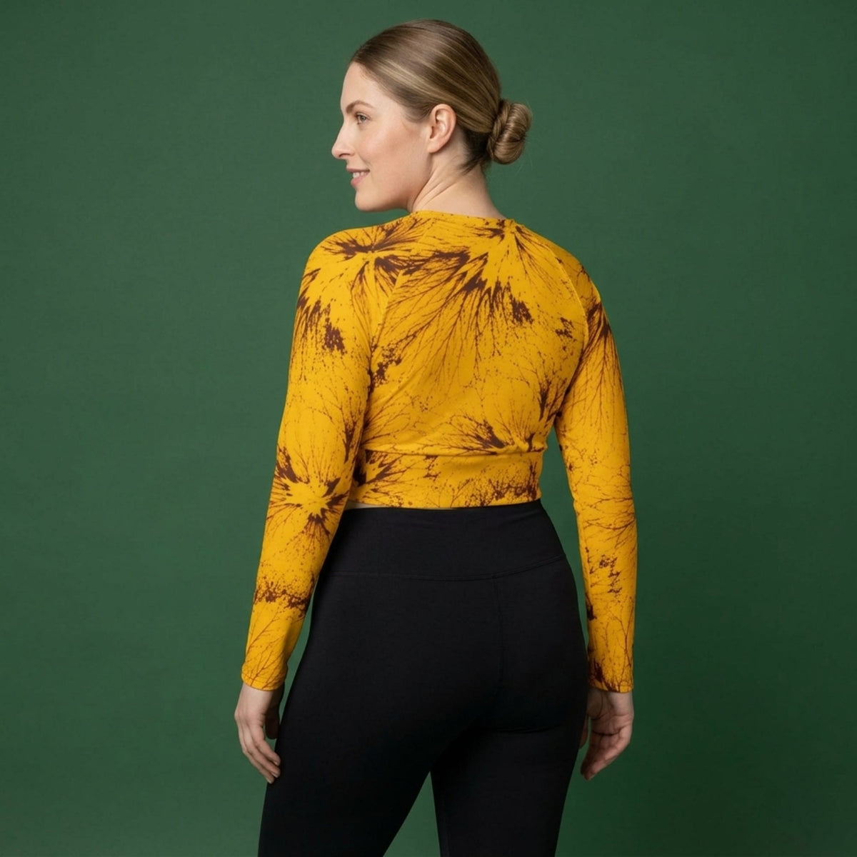 Sorbet Honeybee Viola Long Sleeve Crop Top – abstract print from the real flower, image 2