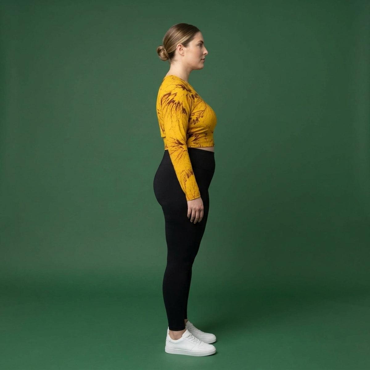 Sorbet Honeybee Viola Long Sleeve Crop Top – abstract print from the real flower, image 4