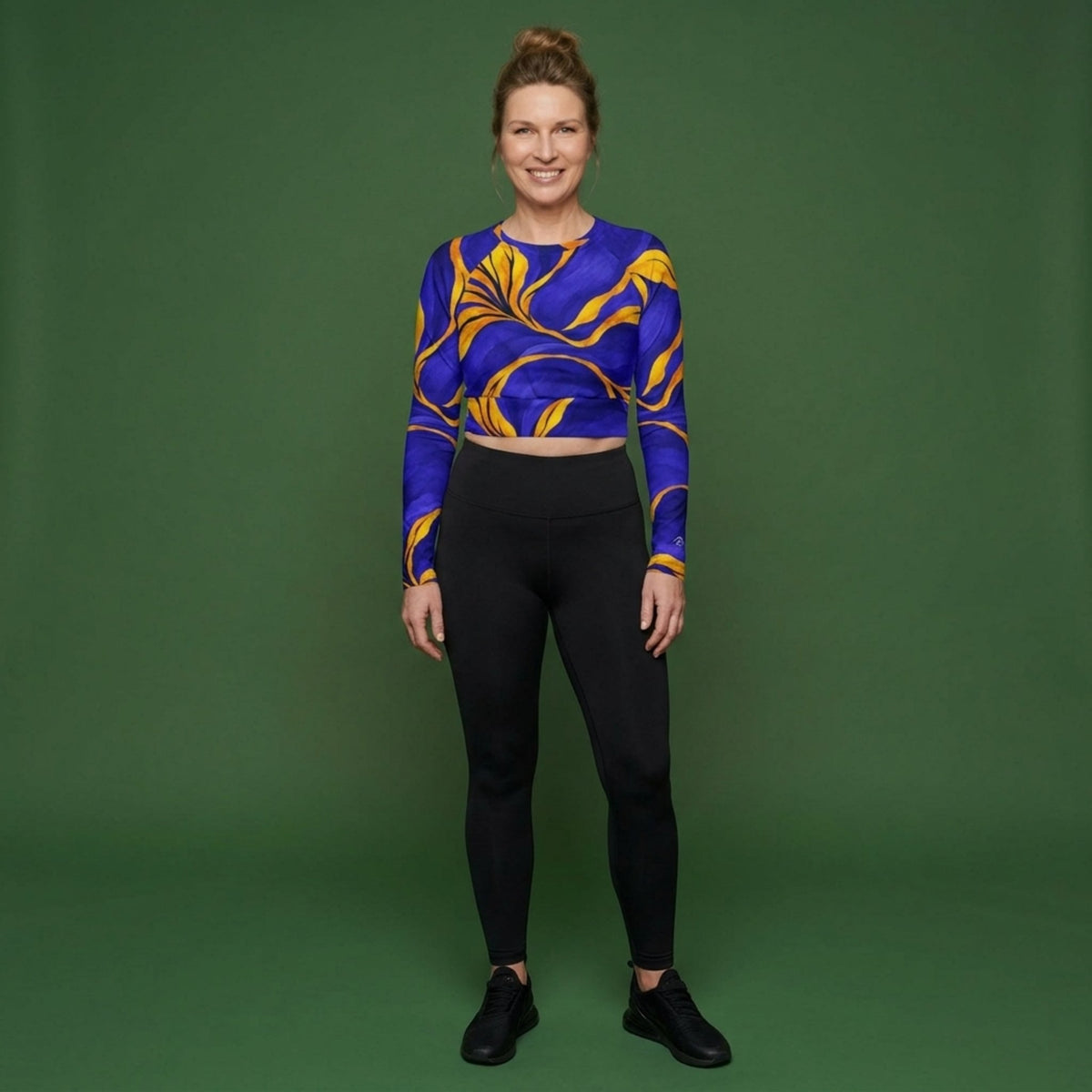Sorbet Morpho Viola Long Sleeve Crop Top – abstract print from the real flower, image 3