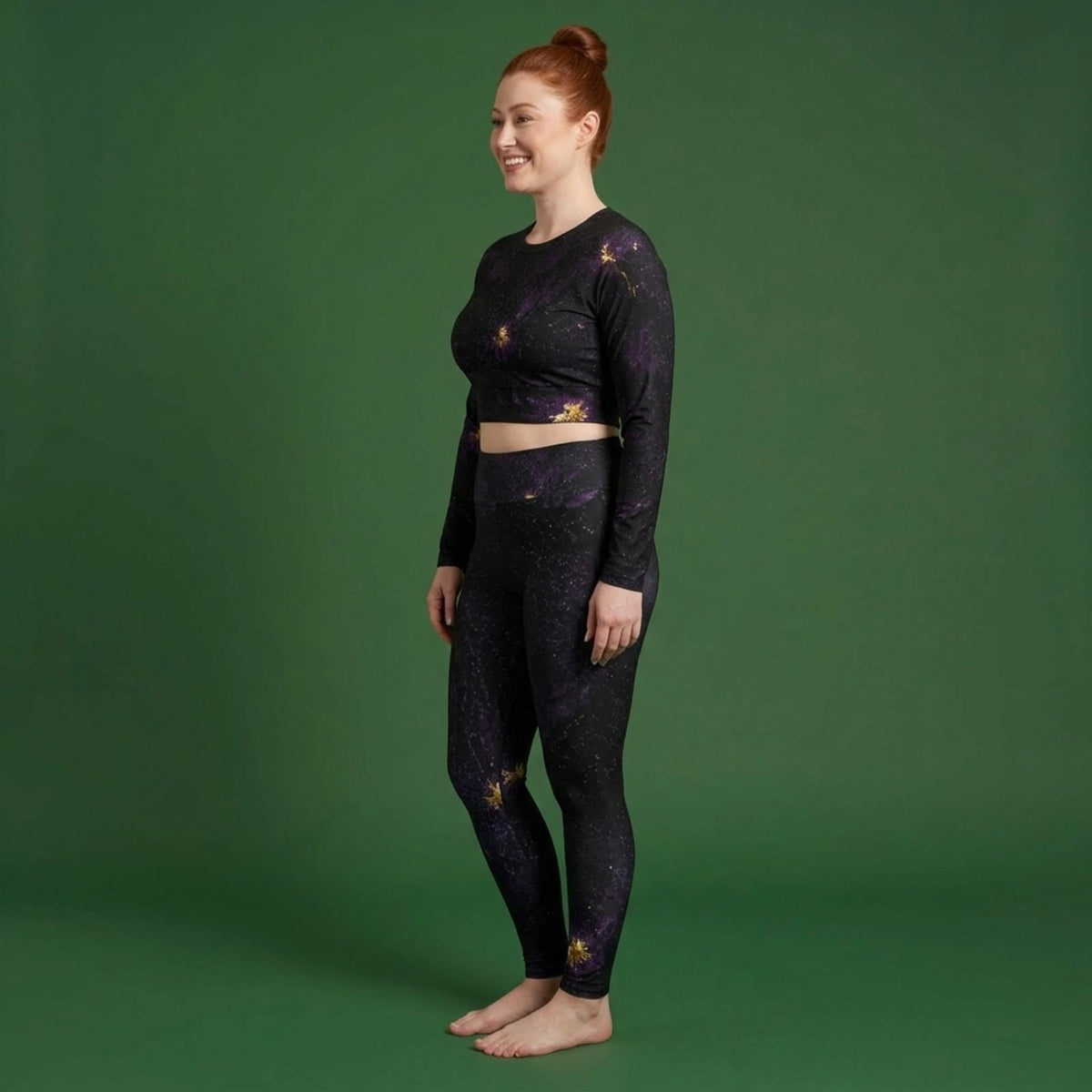Model wearing the Sorbet Black Delight Viola set – yoga leggings and long sleeve crop top