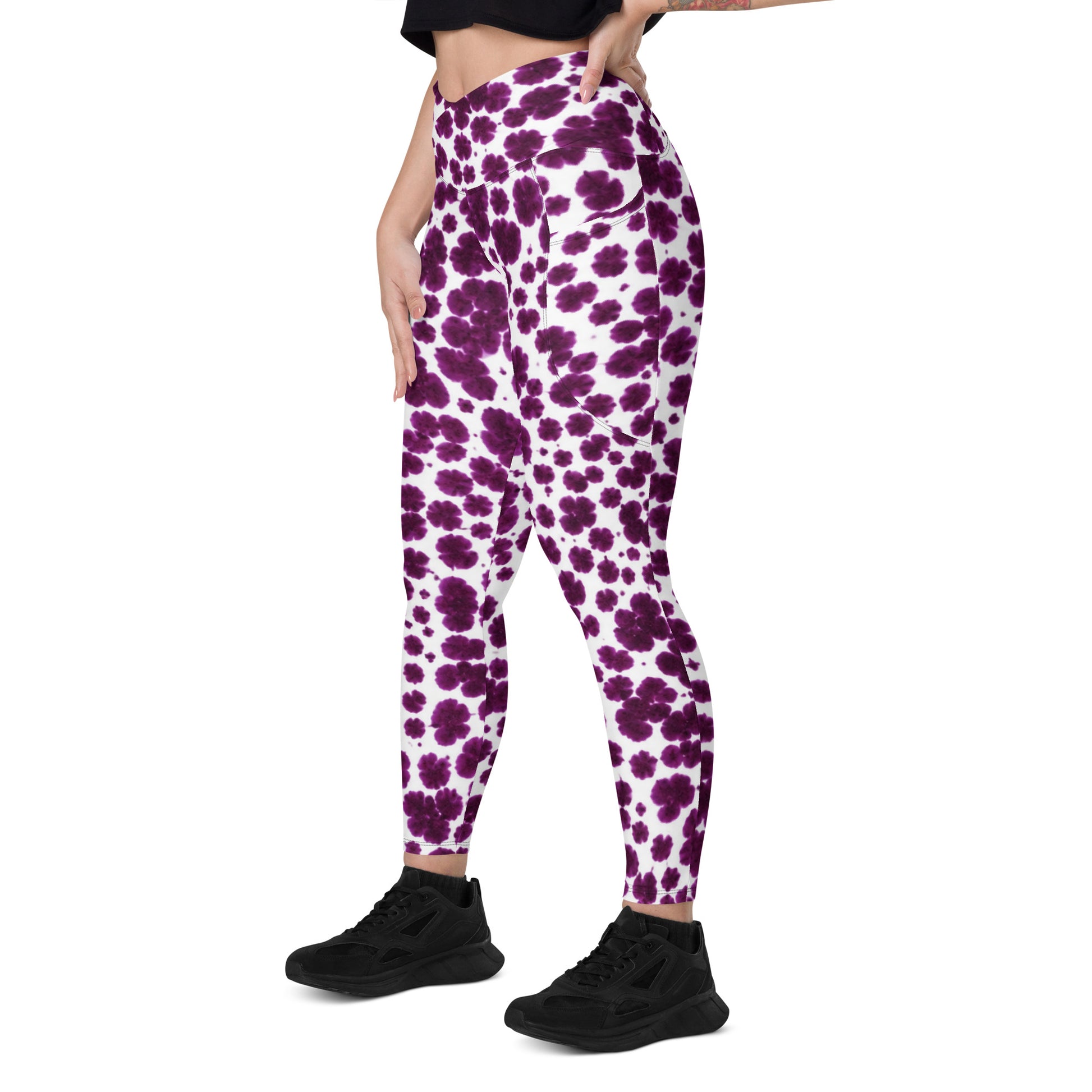 Lioulin Wild Cat Leggings with Pockets - left front angle