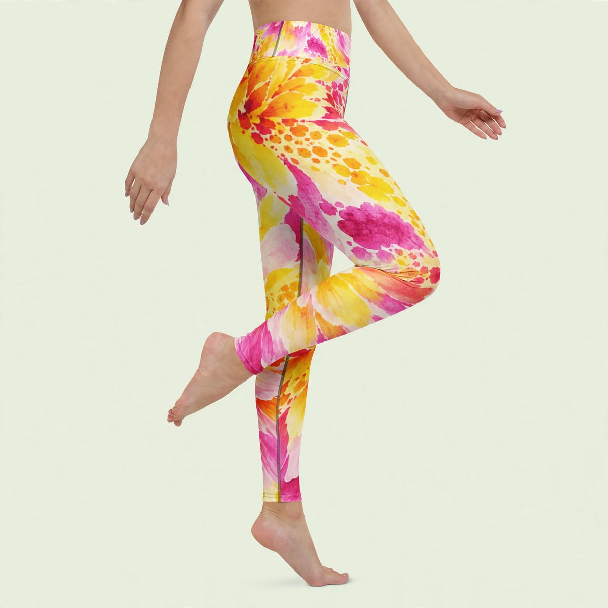 Labyrinth Dahlia Yoga Leggings