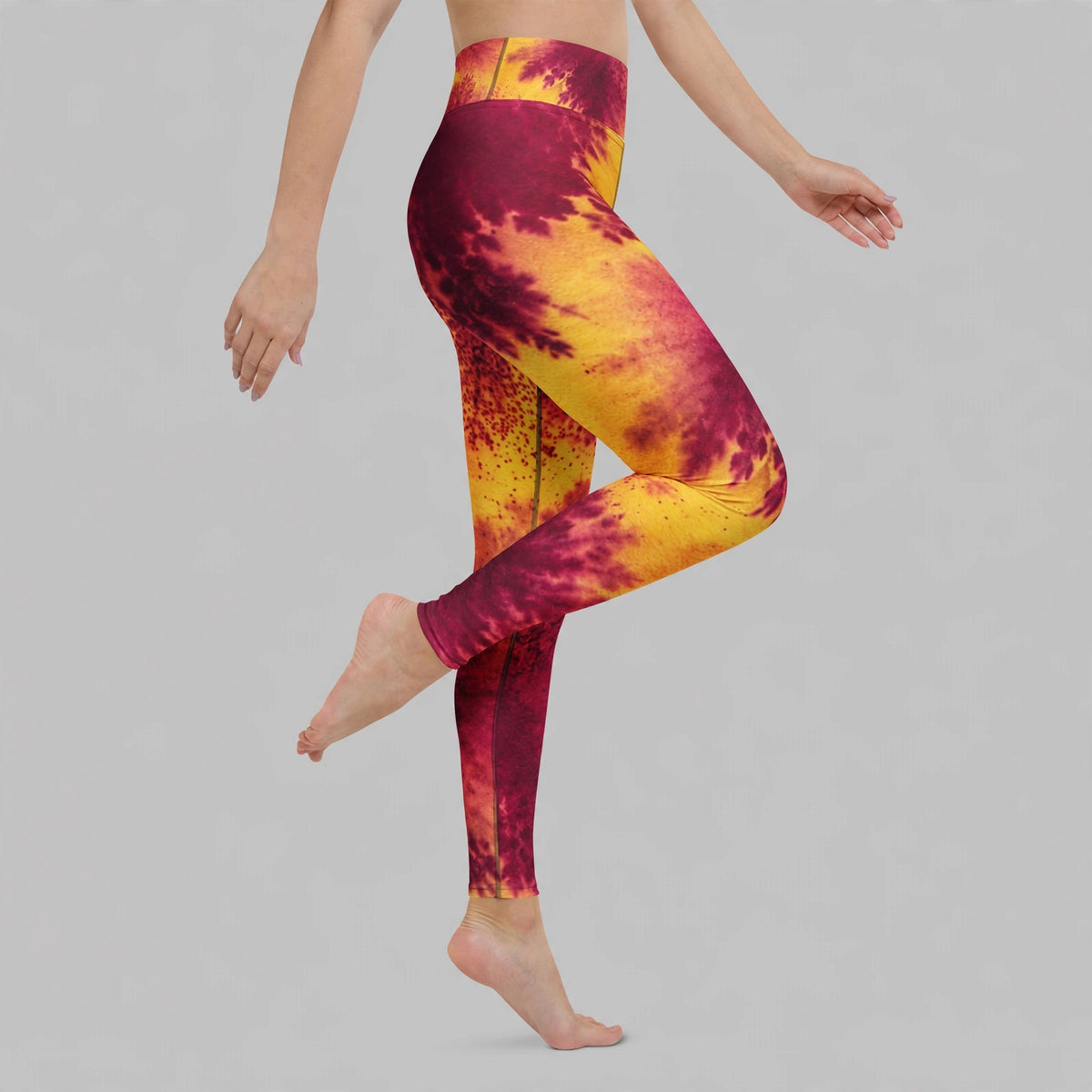 Leggings in the Xen Phoenix Orchid print, studio product shot (view 7).