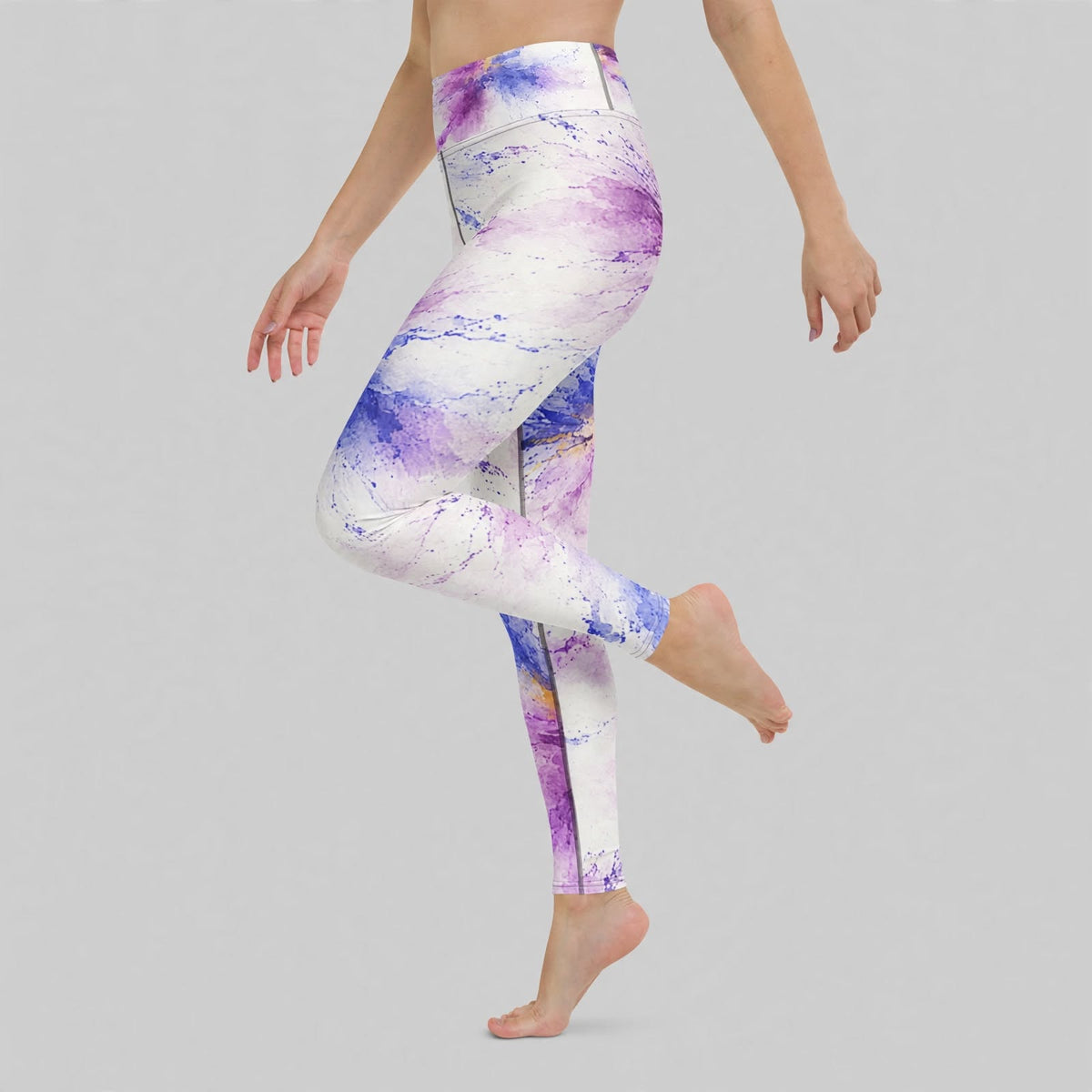 Leggings in the Sorbet Pink Halo print, studio product shot.